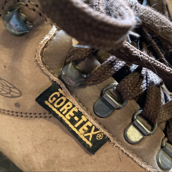 VASQUE hiking backpacking all leather gore-tex boots, size 6M - Picture 7 of 8